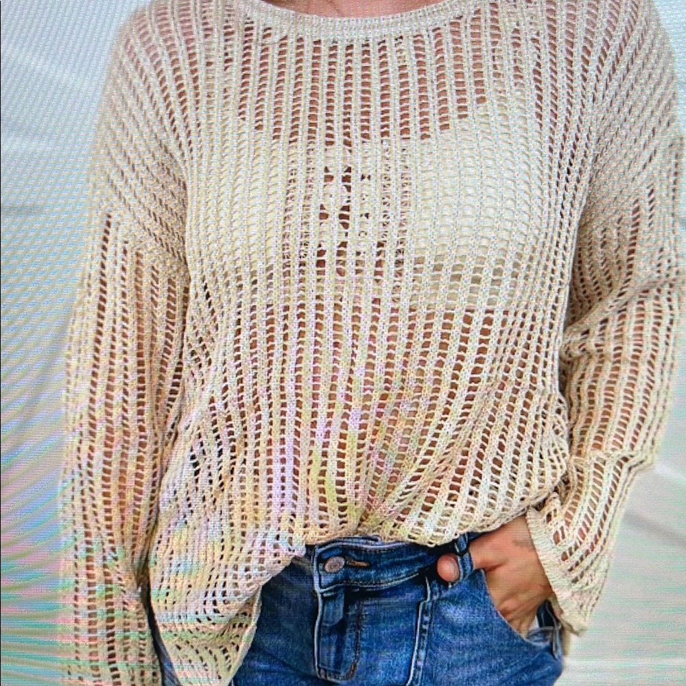 Great for the Beach! Cream Oversized Sweatshirt with Crew Neckline